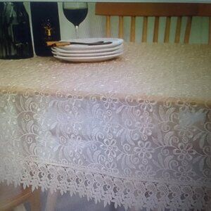 Luxury embroidered lace gorgeous large tablecloth brand new